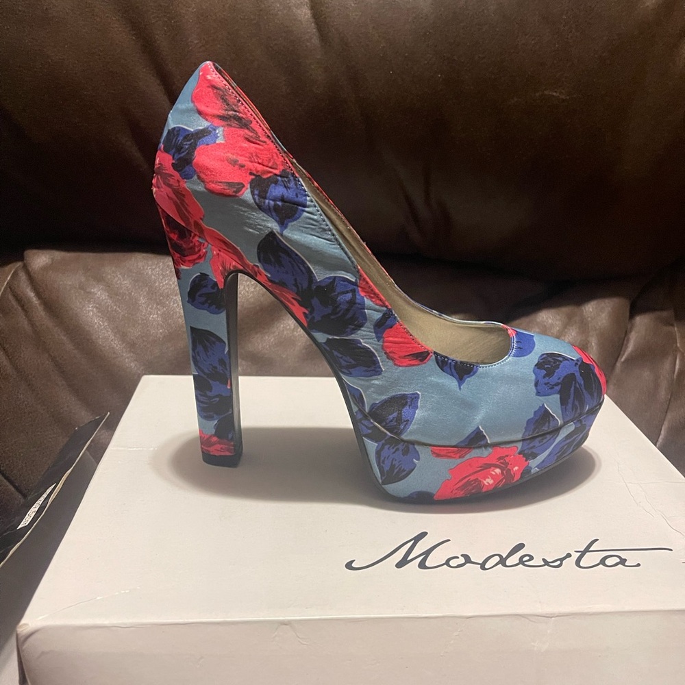 Floral Platform Pump in Blue with pink and Navy Flowers